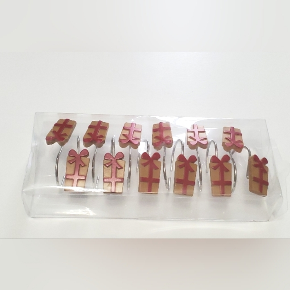 CHRISTMAS SHOWER CURTAIN HOOK